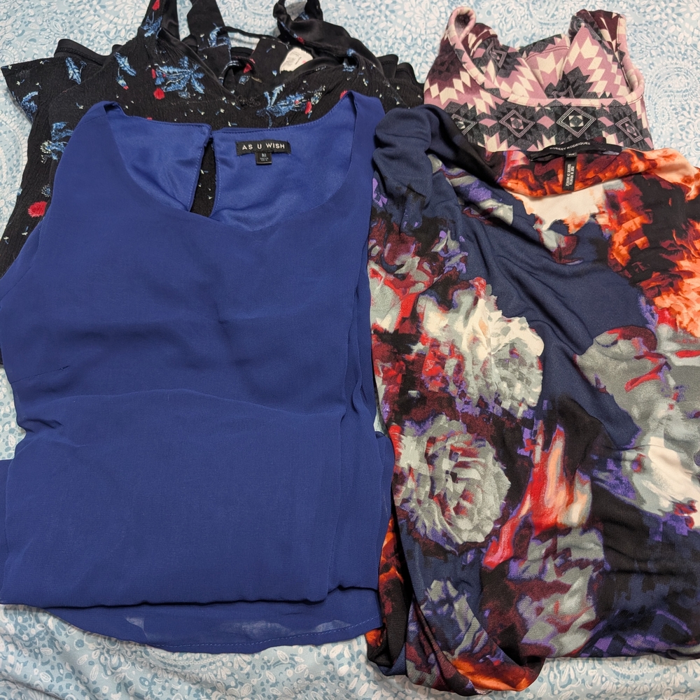 4 Medium Dresses